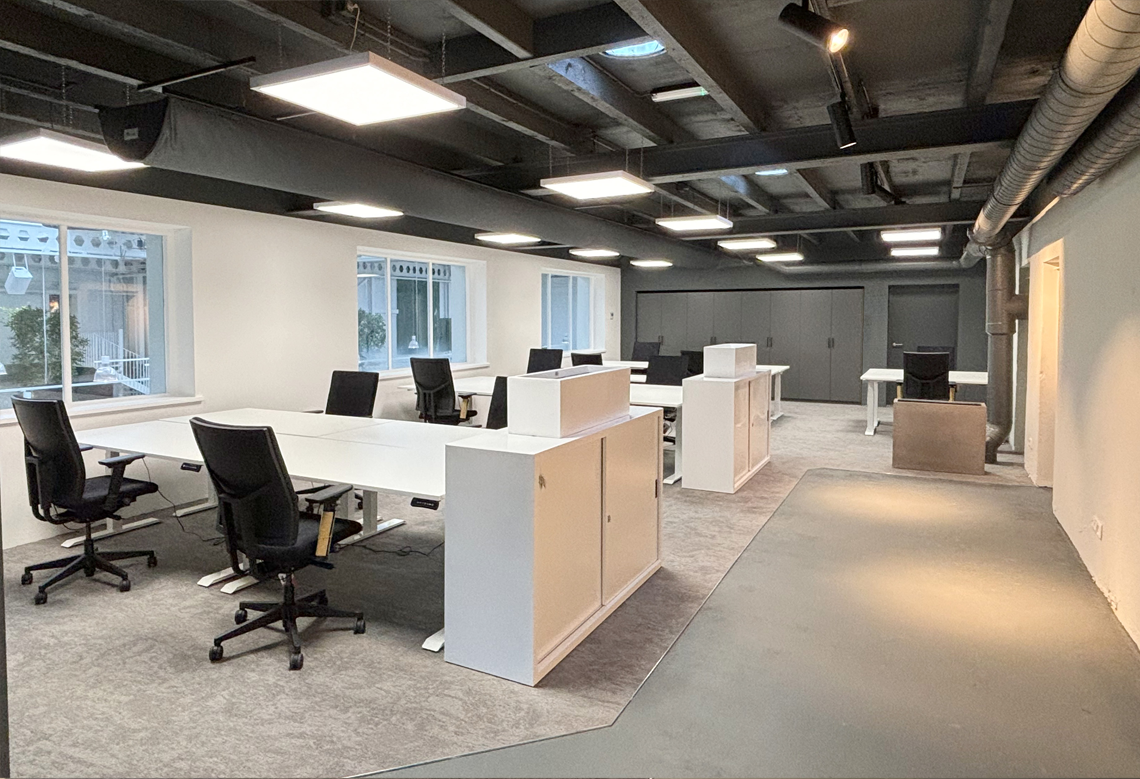 Kantoor met bureaustoelen 787 Edition Comfort